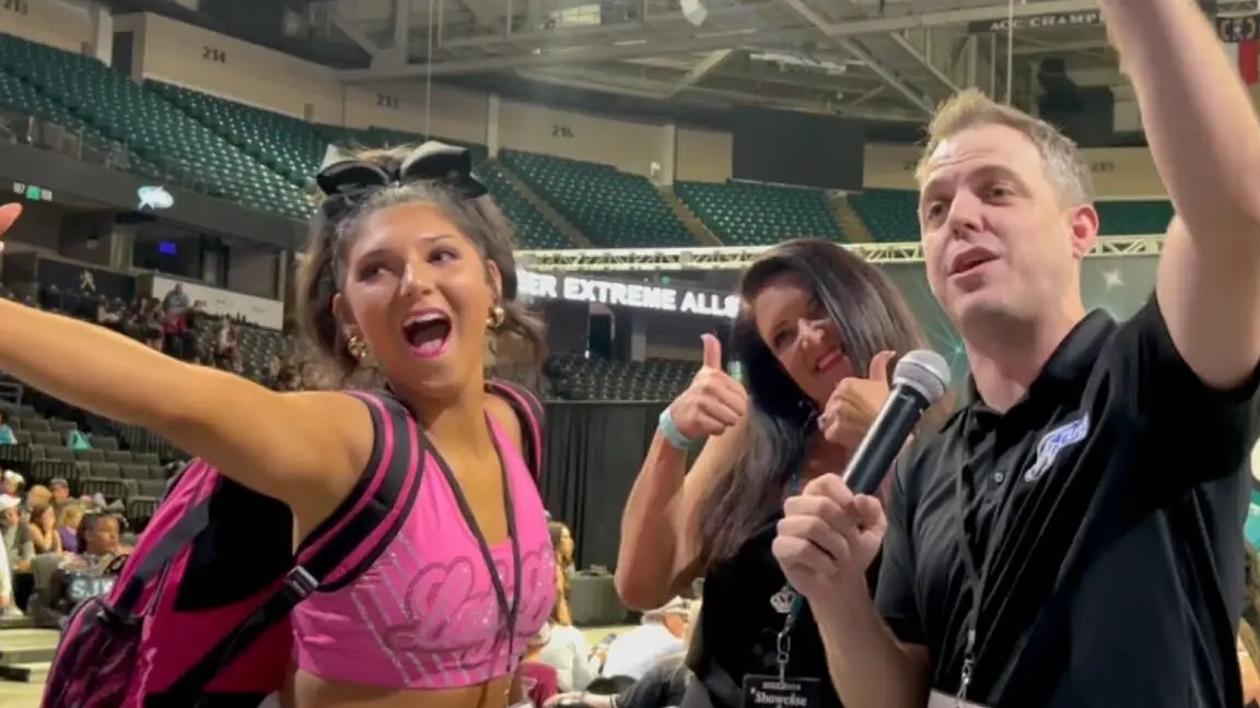 Cheer Extreme Entrevista a Courtney y Kenley Pope ~ Escaparate 2023