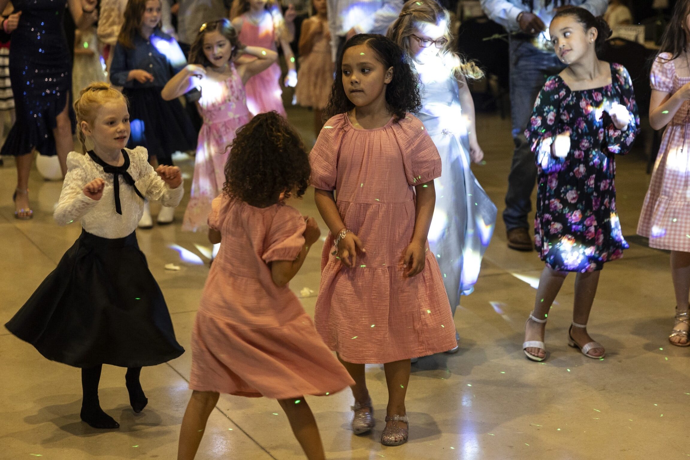 Galería de fotos: El baile de papá e hija de Kerrville 2024 – El Kerr...
